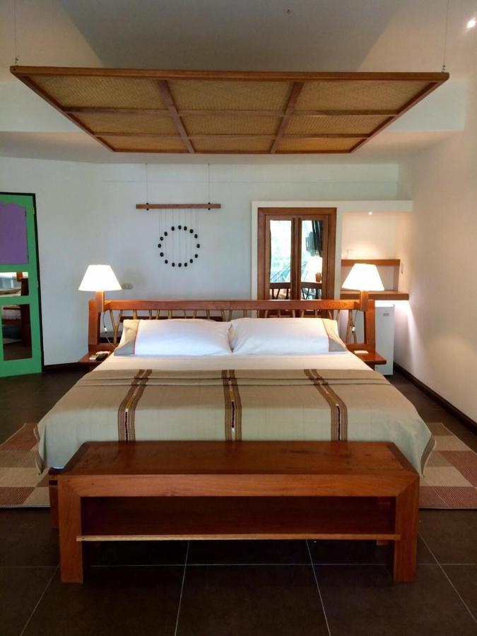 Hotel Maya Internacional Флорес Екстериор снимка