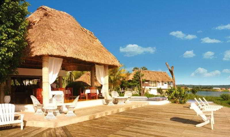 Hotel Maya Internacional Флорес Екстериор снимка